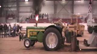 Glen Rose Tractor Pull  820 John Deere Div 4 8000lb class 21310 [upl. by Arev]