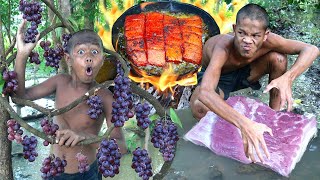 Primitive Technology  Meet Rech Fruit amp Cook Food Eating Kmeng Prey [upl. by Evvie]