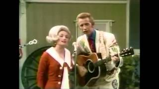 Porter Wagoner amp Dolly Parton  Holding On To Nothin 1968 [upl. by Sutherland]