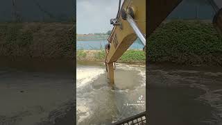 excavator daiving reels video foryou [upl. by Lakim]