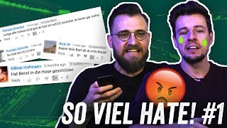 Dummschwätzer Hipster Brüllaffe 😱Böse Kommentare vorlesen  Onefootball Mean Tweets [upl. by Annaeel692]