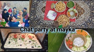 Why we r spending time at maykakyou ki chat party🥳Entertainment fun😁Wali crazy family❤️street chat [upl. by Magdalene]