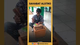 SALUT SAMA PARA PELAJAR INI Bantu Beli Jualan Adik Kelas Mereka Yang Berjualan Bantu Ibunya [upl. by Britton]