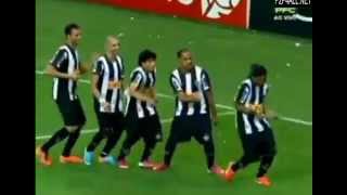 Ronaldinho Goal and Celebration Cruzeiro 21 Atletico Mineiro 19052013 [upl. by Faust]