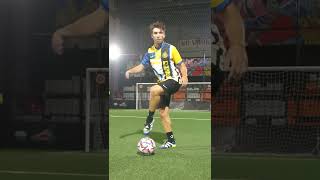 HOW TO KNUCKLEBALL in 10 Seconds 👊🏼⚽️ [upl. by Tfat671]