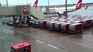 ブリスベン空港 搭乗アナウンス Brisbane Airport boarding announce [upl. by Ulyram]