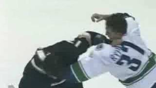 Rick Rypien vs Brian Sutherby Sep 28 2008 [upl. by Erodoeht49]