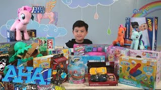 AHA Unboxing Christmas toys with Alonzo Muhlach [upl. by Mavis]