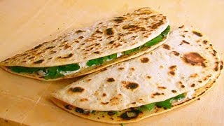 PIADINA  italian food  come fare la piadina fatta in casa [upl. by Alil269]