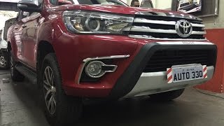 Hilux 2016  Moldura Cromada Milhas  Overbumper FrontBumper  Auto330 Acessórios [upl. by Aneelad]