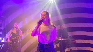 Sigrid quotDont Kill My Vibequot How To Let Go Tour duo Music EXCHANGE Tokyo May 25th 2023 [upl. by Tennaj]