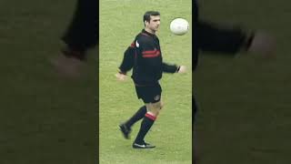 Eric Cantona best off skilllegend footballshorts [upl. by Arze]