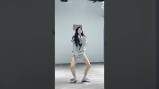 Dancevideosdanceclipsdancerdancevideosdancedancecovernewsongtrendingshortsnewmusichindisong [upl. by Ydniahs653]