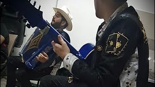 Rojo En La Sangre Los Desertores de Durango En Vivo [upl. by Ertemed]