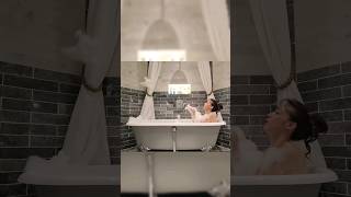 Hever Castle Bath time Wild Rose room Castle hotel reviews hever room bath medieval [upl. by Lachlan8]