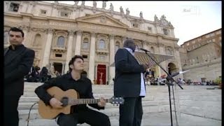 Junior Robinson and Jurij Gianluca Ricotti in Blowing in the Wind Live Vatican 2013 [upl. by Allie248]