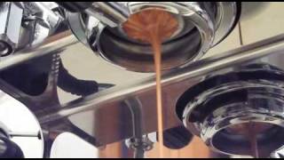 Dalla Corte Mini EX4  Bottomless Portafilter  Naked Extraction No1  Single Espresso Shot [upl. by Verna]