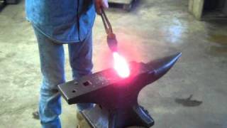 105 lb Paragon Anvil Demonstration [upl. by Jessalyn466]