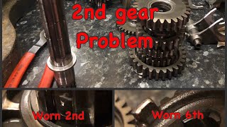 PART2 APRILIA RS250 2nd 6th gear on out put shaft worn removal of gear box part 2 [upl. by Isola183]