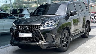 2020 Lexus 570 KURO Black EditionS 🖤 Revs [upl. by Kempe]