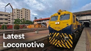 Latest Indian Locomotive Class M11 in Sri Lanka Railways [upl. by Levitt]