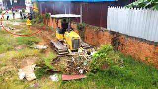 Techniques Skills Clearing Trash amp Grass By Skills Operator Dozer Clearing Pushing Trash And Grass [upl. by Kamaria]