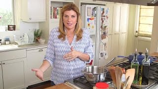 Daphne Dishes  Food Network Asia [upl. by Berlinda]