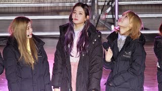 190402 위즈원이 준비한 선물보고 다시 우는 장원영  아이즈원IZONE 게릴라 콘서트 [upl. by Alvan316]