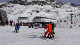 Cervinia con lo snowboard travolge uno sciatore volano racchettate e insulti [upl. by Kuehnel]