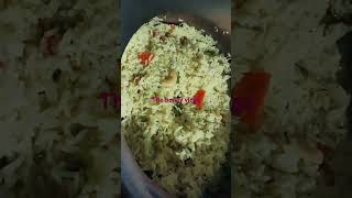 Maa oorilo nenu cheinchukunna matti pathralalo vantalubagara rice chicken frytreningytshorts [upl. by Ellac]