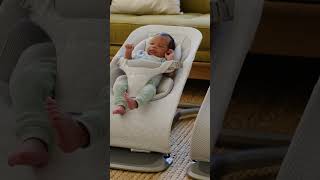 Compare Ergobaby Evolve Baby Bouncer Mesh vs Knit [upl. by Anesusa107]