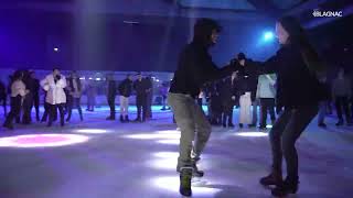 La patinoire Jacques Raynaud  ambiance festive [upl. by Ferd]