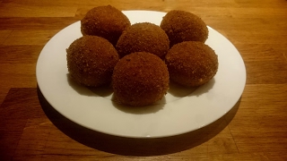 Bitterballen maken  Recept [upl. by Aihsercal]