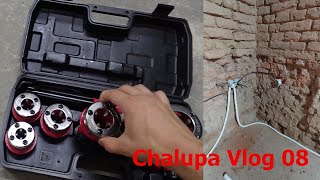 Chalupa Vlog 08  Rekonstrukce domu  Řezání závitů závitořeznou hlavou a počátky elektroinstalace [upl. by Astto]