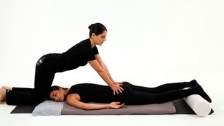 How to Give a Lumbar Spinal Massage  Shiatsu Massage [upl. by Price]