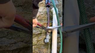 Fixing a burst pipe on a outside tap howto diy plumbing asmr subscribe youtubeshorts plumber [upl. by Suoivatnod]