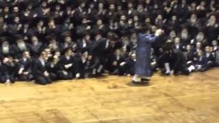 Bobov mitzvah tantz Song1 rebbe dancing [upl. by Sseb]