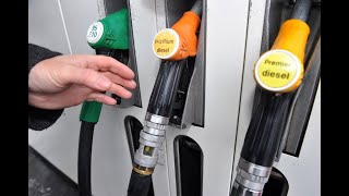 Les prix des carburants continuent de baisser [upl. by Giselbert]