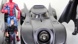 Batman 1989 Movie Hot Wheels Batmobile 118 Scale Diecast Vehicle Review [upl. by Naamann]