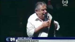 Discurso de Pepe Mujica Presidente electo del Uruguay 2009mp4 [upl. by Perrine410]