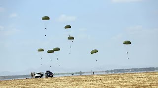 African lion 2023 Débarquement des parachutistes à Benguerir [upl. by Solotsopa]