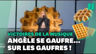 Aux Victoires de la musique 2022 Angèle et sa gaufre font réagir [upl. by Greeley]