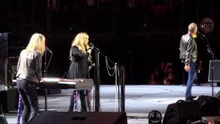 Fleetwood Mac with Christine McVie  Dont Stop London O2 Sept 25th 2013 [upl. by Socher]