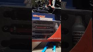 Installing a set of long aluminium GTS shock absorberen on my Traxxas Defender part 1 [upl. by Brande359]