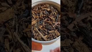 Opening an 11 Year Old Tin of Pipe Tobacco GL Pease Caravan pipesmoking tobacco [upl. by Nameloc527]