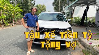 Tiết Cương đập hộp ‘ Chuyên cơ mặt đất’KIA Carnival 2025 tặng vợ [upl. by Akirdna]