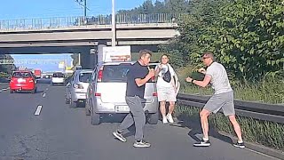 Awantura kierowców na autostradzie A4 [upl. by Ronyam]