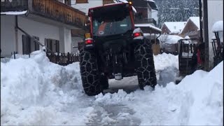 Santo Stefano di Cadore sommersa dalla neve [upl. by Annovoj]