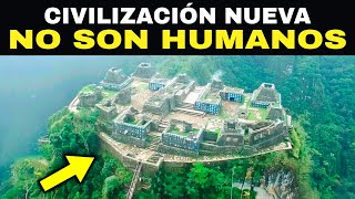 Los Científicos Acaban De Descubrir Una Civilización Intacta En La Cima De Una Montaña En La Selva [upl. by Malia288]