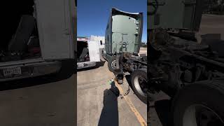 Wheel seal replacement on my 2019 Kenworth T680 fypage truckdriver trending trucking [upl. by Clapp981]